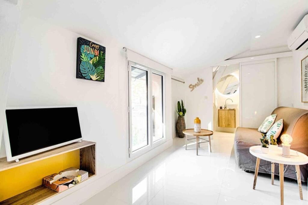New Design Studio Walking To The Beach And Shops Διαμέρισμα Βιλφράνς-συρ-Μερ Εξωτερικό φωτογραφία